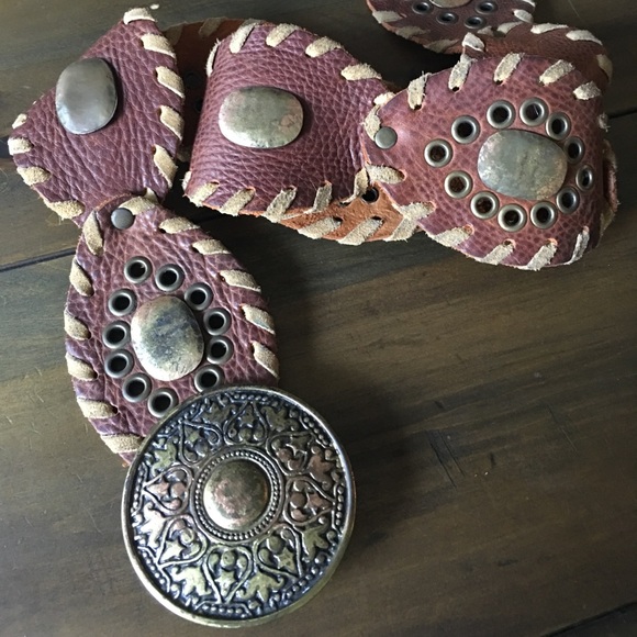 Vintage Boho leather and metal belt - Picture 2 of 11